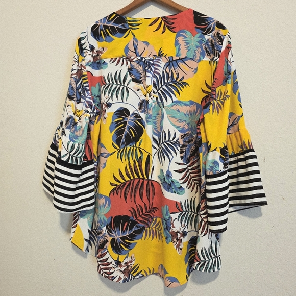 Valerie Stevens Tropical Blouse Top Bell Sleeves Resort Vacation Women's XL - Picture 3 of 12
